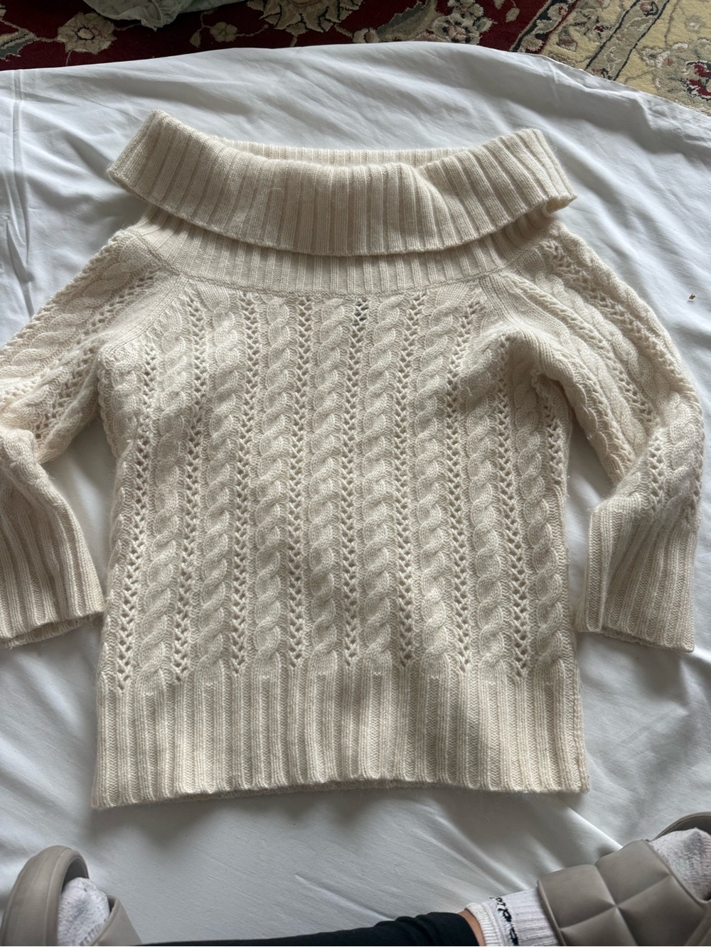 Vintage Express Cream Off-the-Shoulder Cable Knit Sweater wool cashmere blend